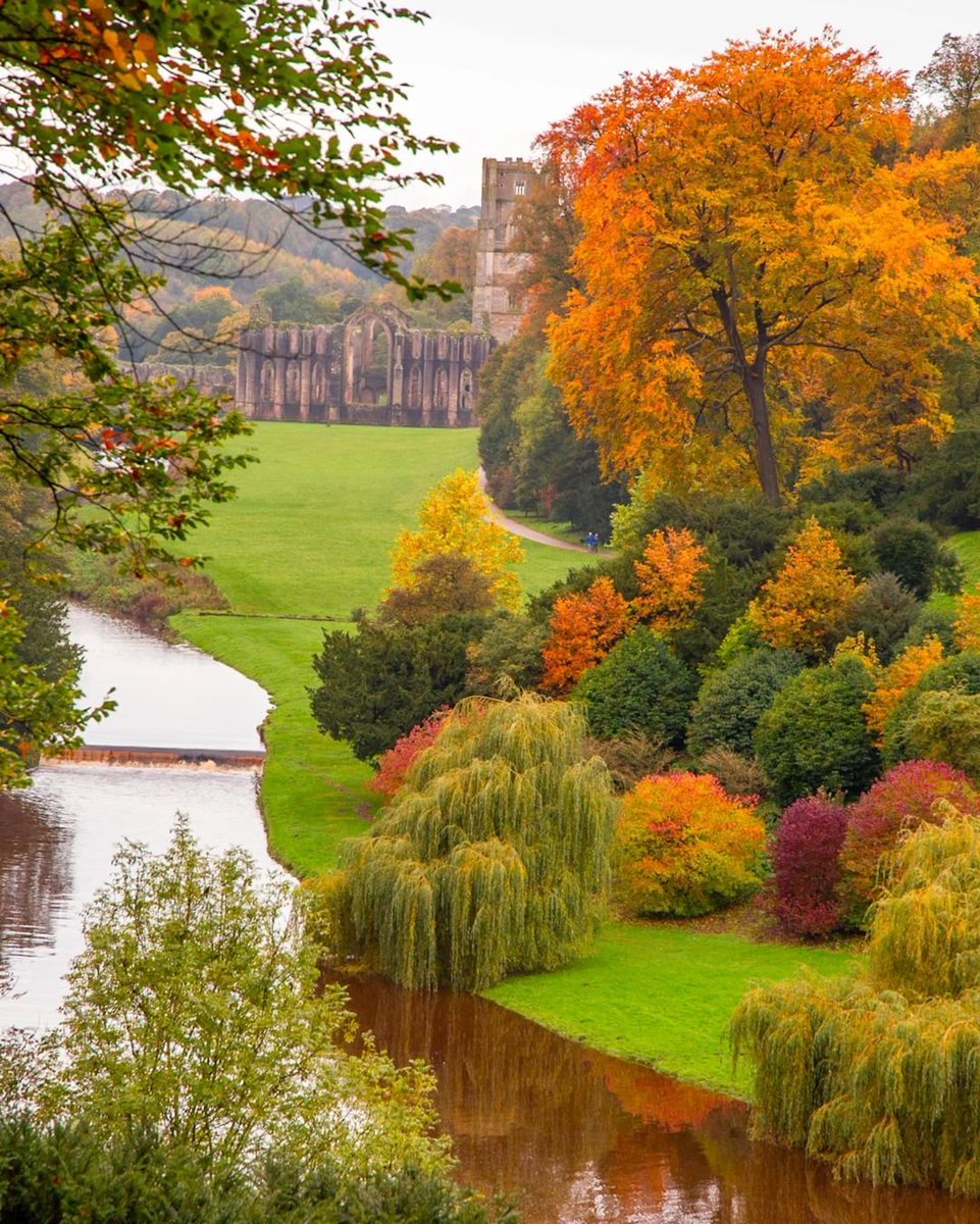 Fountains Abbey 🍁