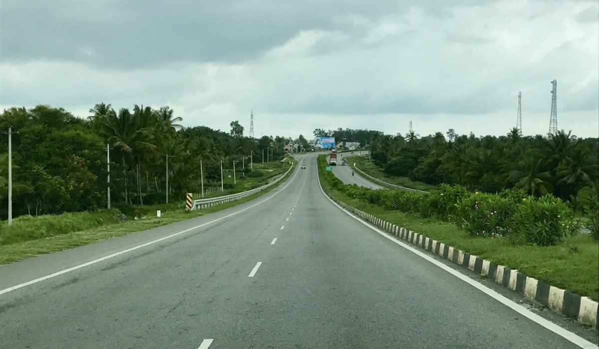 wahid_741's tweet image. “Day 5 of #100DaysOfCode: Drove 700 km to Delhi today, but planning to fit in some coding tonight! Hoping to get a bit done before calling it a day. How’s your day been? #CodeNewbie #TravelAndCode”🚘🕊️
