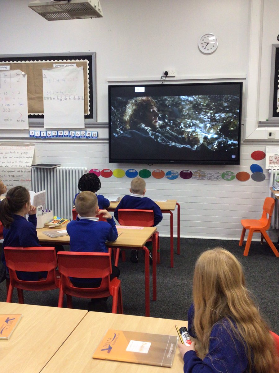 DeltaMerseyYr3's tweet photo. For our Cold Write, Year 3 are focusing on Bilbo Baggins and Smaug the dragon 🐉 @DeltaMersey #MPAWriting https://t.co/99gfbW0i0e