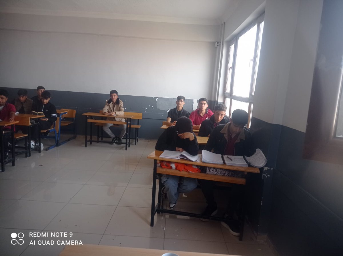 IkbalMtal's tweet photo. BİGEP kapsamında gönüllülük esasına dayalı olarak 11. ve 12. sınıf öğrencilerimize yönelik sınava hazırlık kursumuz devam ediyor. Katkılarından dolayı öğretmenlerimize teşekkür ediyoruz.
#BİGEP https://t.co/40wwwwyCD7