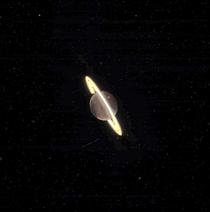konstructivizm's tweet photo. Golden Saturn by James Webb Space Telescope https://t.co/6IL7FjOS2c