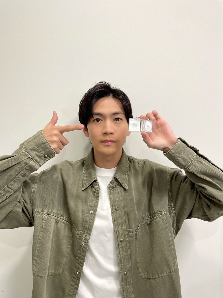 🎤#松下洸平🎤 ⋆⸜ 大好評ミニジャケ ⸝⋆ 11.6リリース「#愛してるっ