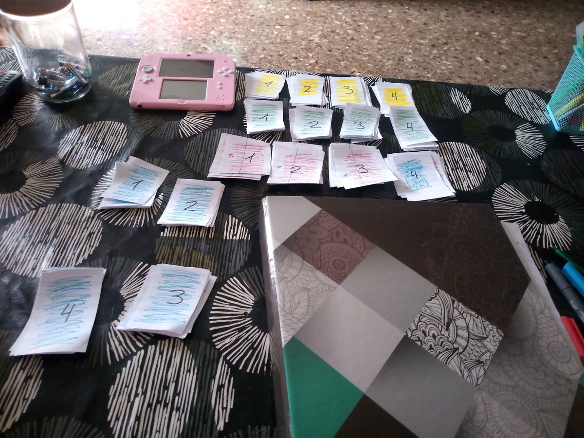 Yuki3u31's tweet photo. Gracias @realUNOgame por estar siempre en mi mente, hasta en situaciones terribles. Soy de uno de los pueblos más afectados de Valencia, y ya que no teníamos nada con lo que entretenernos en casa, pensé en vosotros JAJAJA https://t.co/k7XvYx41sA