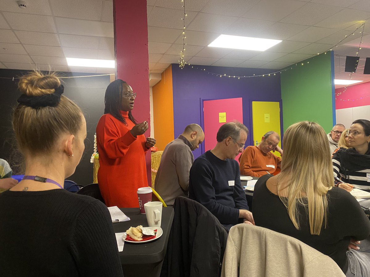 Over at Salfords Creative health network over at <a href="/artsletloose/">Arts Let Loose CIC</a> with the theme listening to our local artists &amp; community champions! The wonderful 
<a href="/LCUKCIC/">Lusoconnectionuk CIC</a> kicked us off with sharing focusing on family to share creativity is more than art it’s music, it’s dance &amp; culture 👏🏼 #VCSE