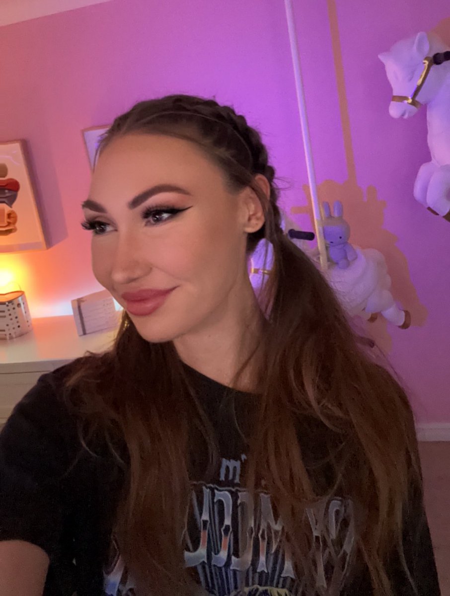 LIVE! 🔴

BAKING AND DECORATING 3 CAKES NO TIME TO EXPLAIN NEED TO PROVE THE DOUBTERS WRONG 😤 

twitch - KIKI