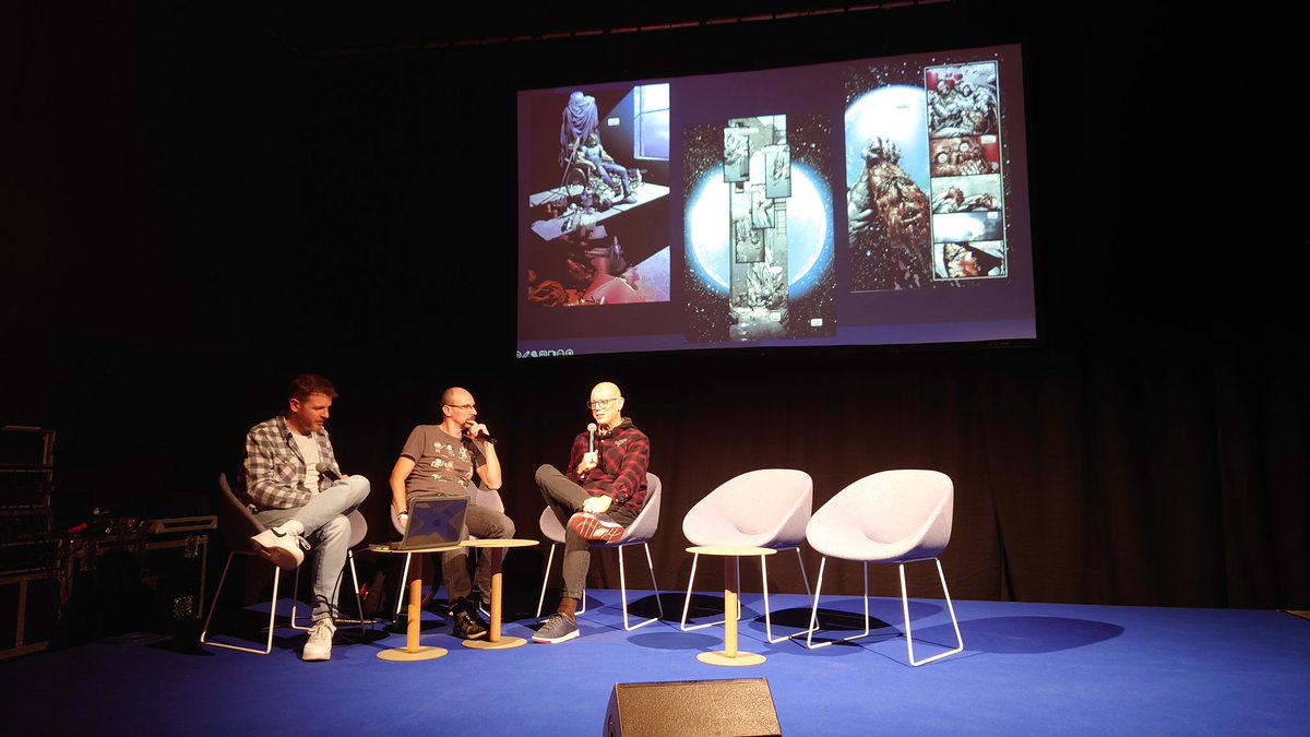 amelsvoort_theo's tweet image. As usual had a blast at @FACTSConvention met Klaus Janson, Brian Stelfreeze, Enrico Marini and @DFinchArtist bought a gorgeous print of him and also scored some great comics.
And had fun at the panel with mr Finch.
