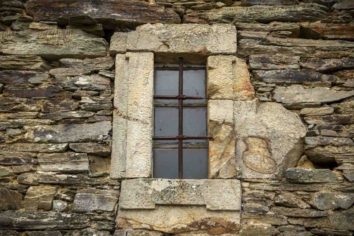 buron_de's tweet photo. 📷 *Os teixos milenarios de Santa María de Carballido, A Fonsagrada** 📷
Nun recuncho máxico de Galicia, á beira da Igrexa de Santa María de Carballido na Fonsagrada.
https://t.co/bUkyKPQptc
#AFonsagrada #TejosMilenarios #GaliciaNatural #SantaMaríaDeCarballido https://t.co/OUSV6qOqbi