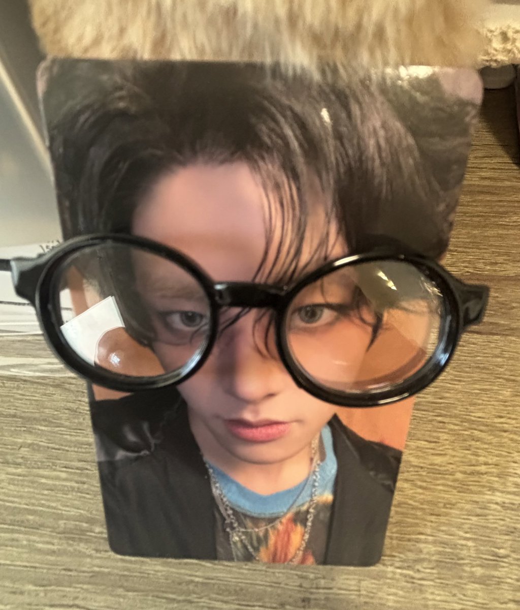 fforeshadowfate's tweet image. meow :3