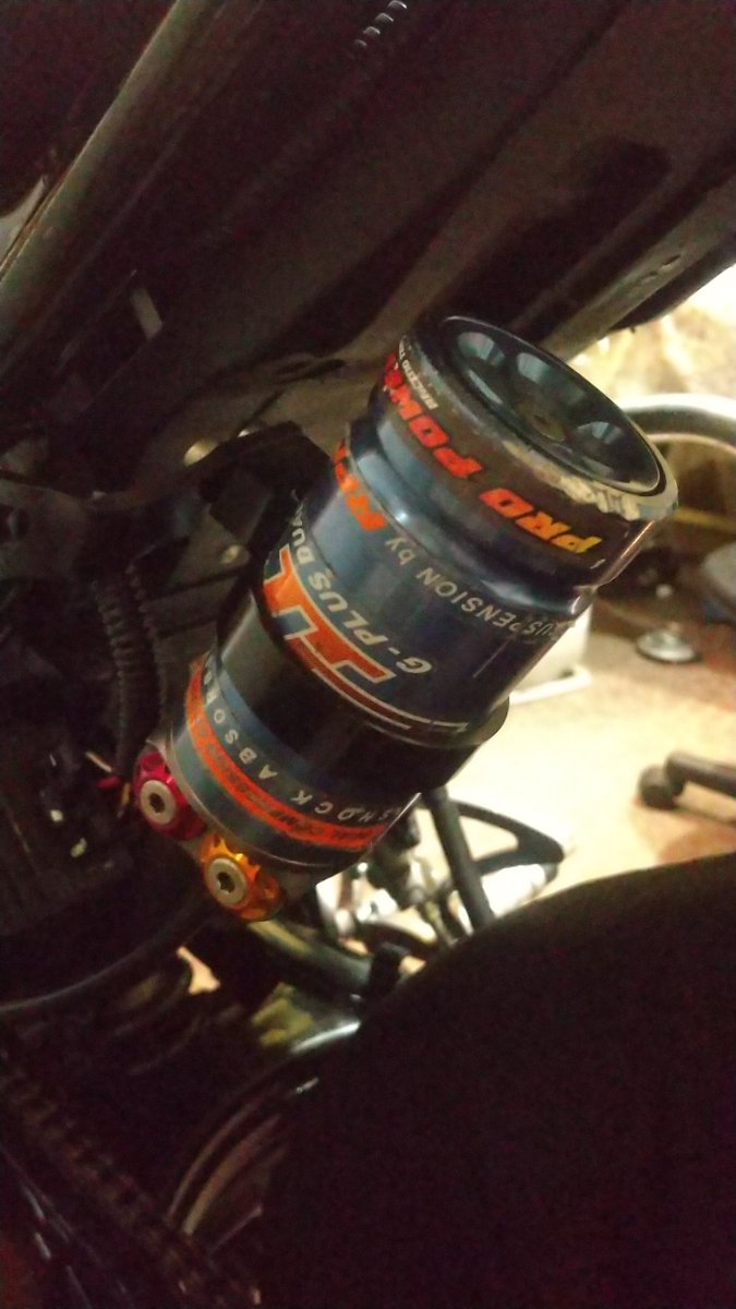 GSXR06399413's tweet photo. 写真の要望もありましたので載せますNCCバックステップ、T-techトップブリッジとスタビにジュラコンスライダー.HSCフローティングディスク、RPMリアサスにハイスロ https://t.co/adD9d6QKCg