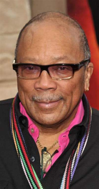 Lateia25's tweet photo. Thank you for everything you've given us through your artistry. 🙏🏾

Rest well. 🕊 #quincyjones https://t.co/DqXyLzvS31