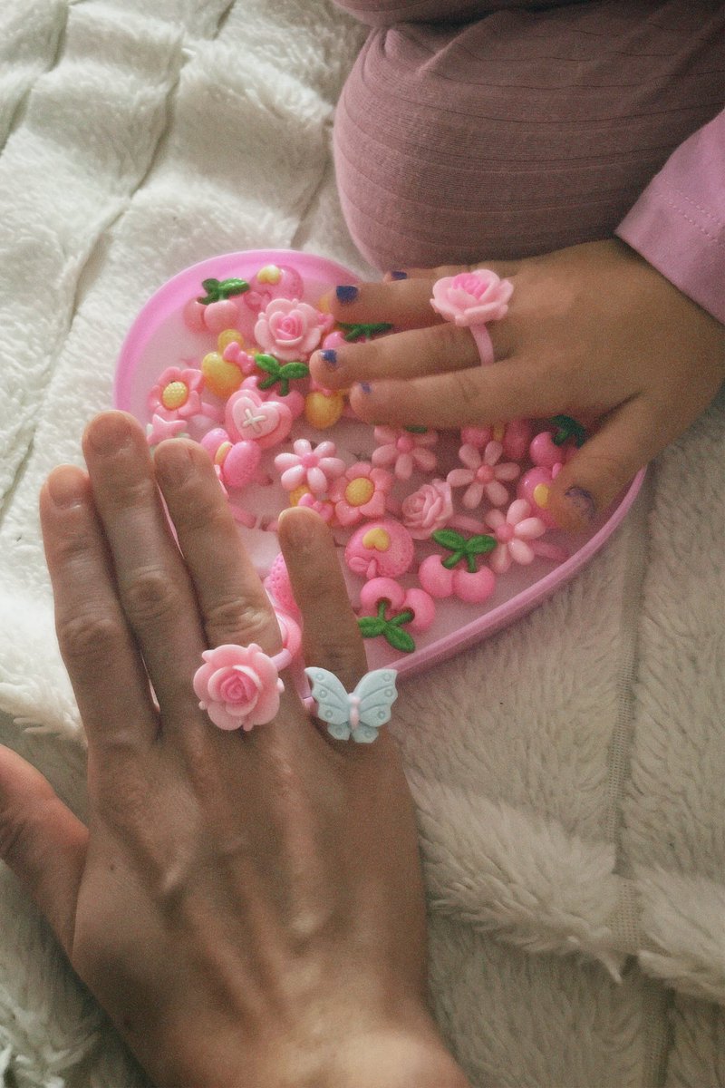 как хорошо быть девочкой 🥰