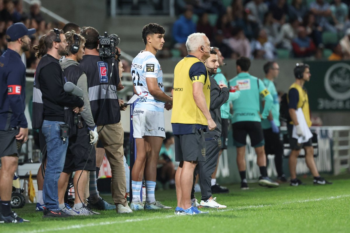 racing92's tweet image. 𝗿𝗼𝗼𝗸𝗶𝗲

Première rentrée en TOP 14 pour notre espoir Arthur Roche lors du match face à la Section Paloise samedi. Notre jeune 3/4 est entré dans les dernières minutes de la rencontre  😍

#RacingFamily #SPR92
