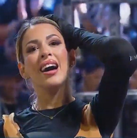 Oriana che vince il secondo reality a distanza di 8 anni provate a non dire regina 👑

#OrianaesGanaroServir <a href="/OrianaGMarzoli/">Oriana Marzoli</a>