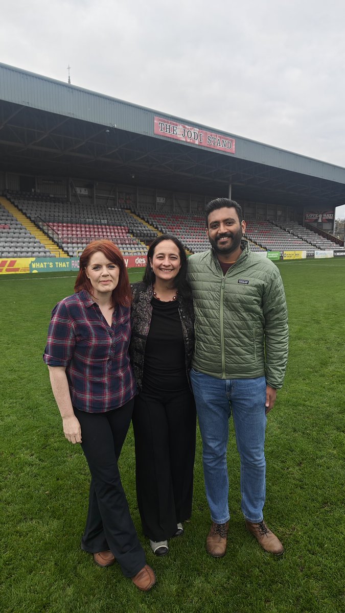 Included in today's allocation is €24.7m for Dalymount Park.

Great to be joined by @neasa_neasa and <a href="/Feljin_J/">Feljin Jose</a> for this huge investment in their community in the North Inner City.