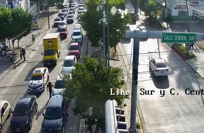 ChiapasInform's tweet photo. La Secretaría de Seguridad Pública y Tránsito Municipal de Tuxtla Gutiérrez te comparte reporte vial correspondiente al lunes 04 de Noviembre de 2024:

#ContigoPorTuSeguridad https://t.co/bpEFYSx80r