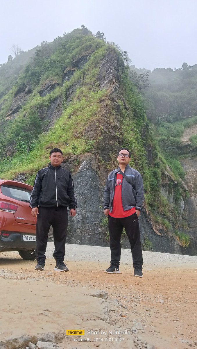 ChinzahMapuia's tweet image. Midum kham