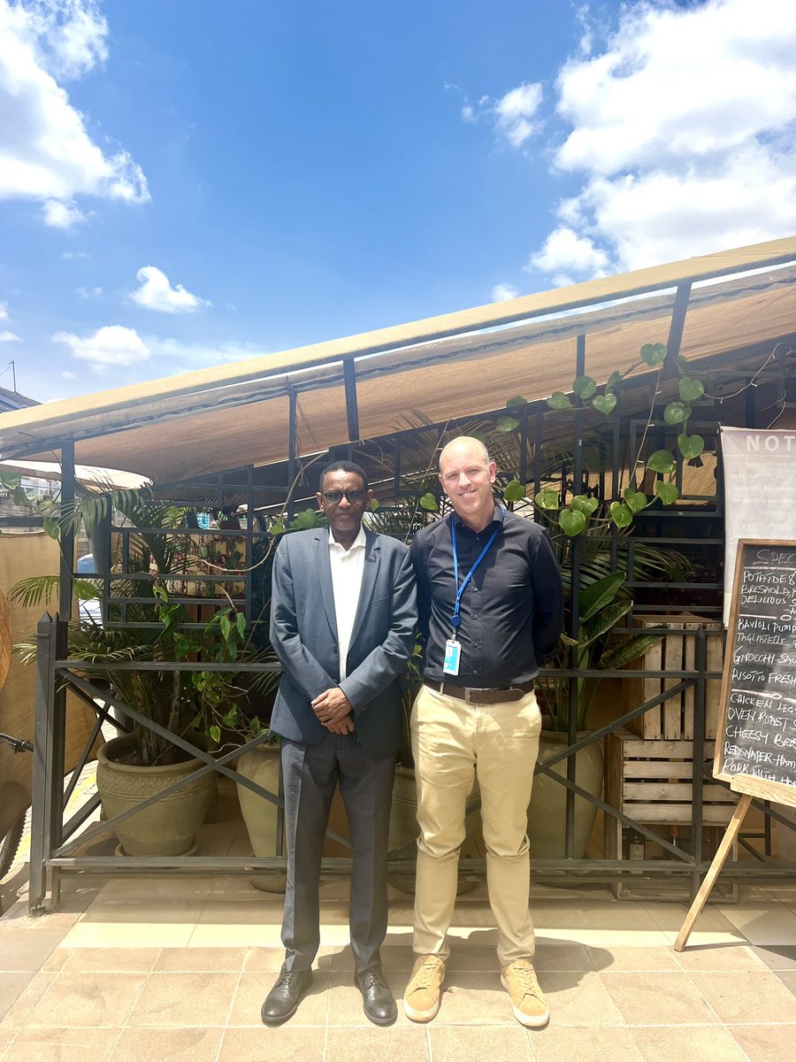 dini_haji's tweet photo. Pleased to have fruitful meeting with @HodderClimate  #UNEP Rep. in Somalia. Discussed #ClimatePeace &amp; security, strengthening Environmental governance, Partnership, natural resources Management &amp; enhancing resilience for peaceful &amp; sustainable development. #Tree-planting #GCF https://t.co/i02QbgttGt