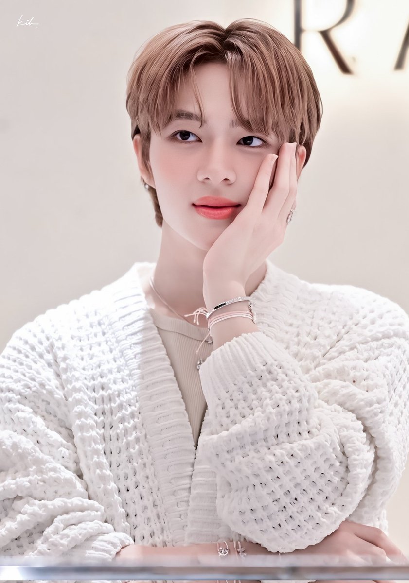 comet_zh's tweet photo. elegant little one.
CWR x RAVIPA Jewelry
#RavipaxNuNew
#NuNew @CwrNew https://t.co/9KZPAmSbX5