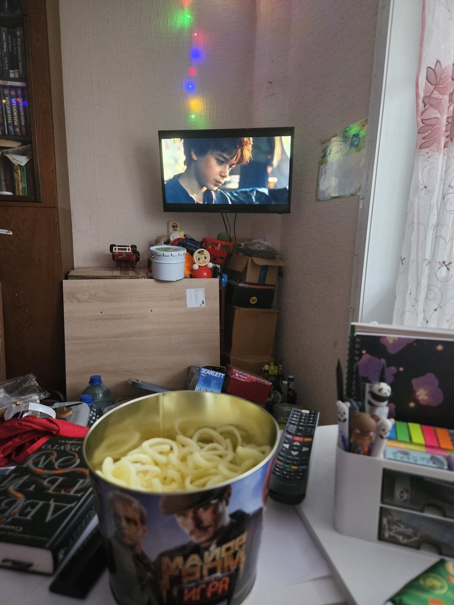 Нет ничего лучше, чем пересмотреть всю серию фильмов с рекламой😊
Все включаем старые коробки и бегом на стс смотреть Грома!
#мгчд #мги #гтд