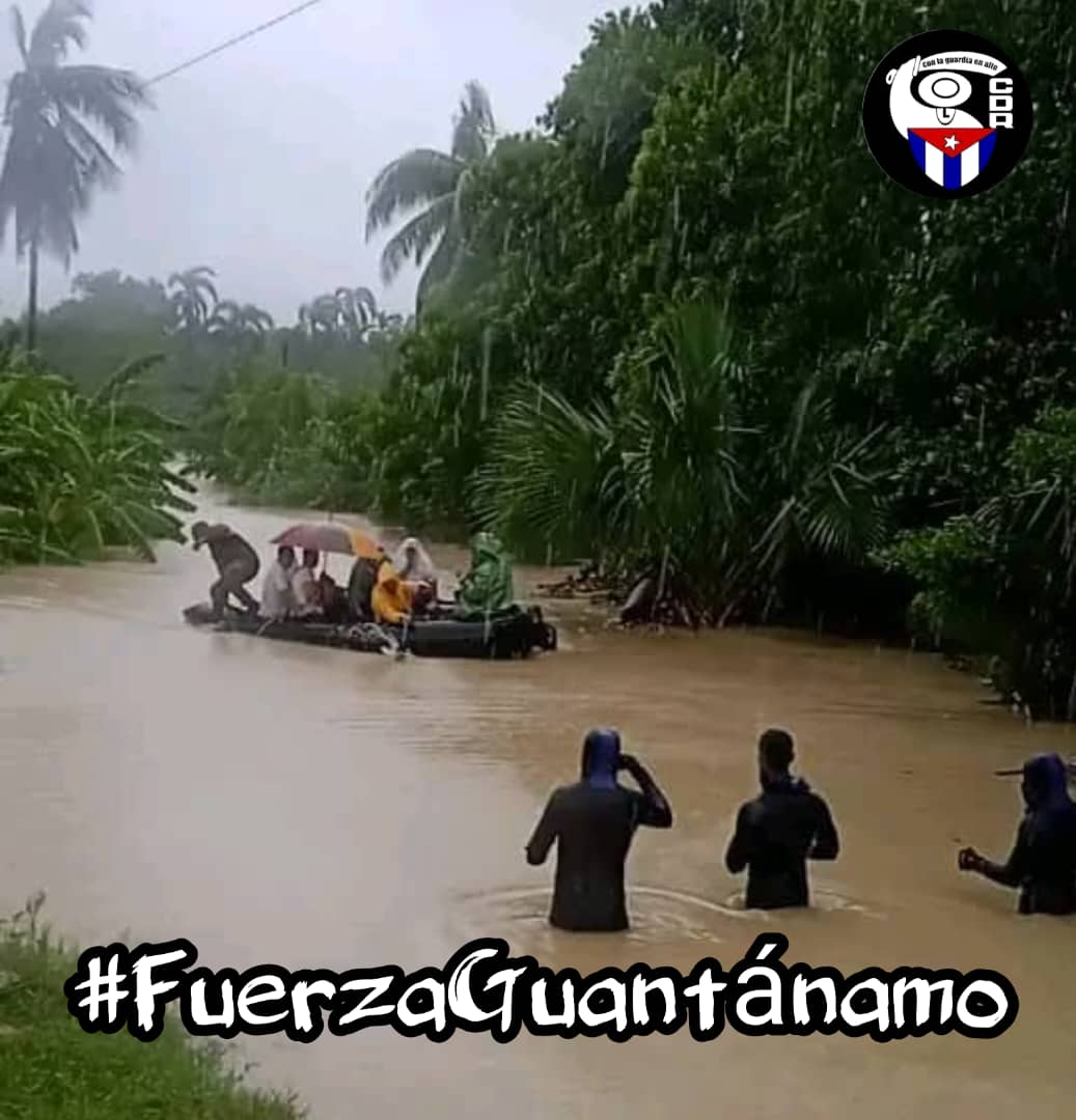 Eduar2AE's tweet photo. En Guantánamo:
👉🏻 Cuando el rio suena.. trae piedras, pero también el amor de todo un pueblo solidario...
Y eso siempre suena más 💪🏻🇨🇺

#FuerzaGuantánamo
#CDRCuba #UnidosXCuba https://t.co/e0erZaNHoc
