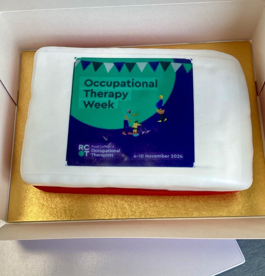 dianeduffyOT's tweet image. Celebrations for #OTweek are well underway in @setrust. OT pop-up stands all week at Ulster Hospital, Downe Hospital and LPCCC. Come and along and say hi! @cbaisleyOT @RCOTPolicyNI