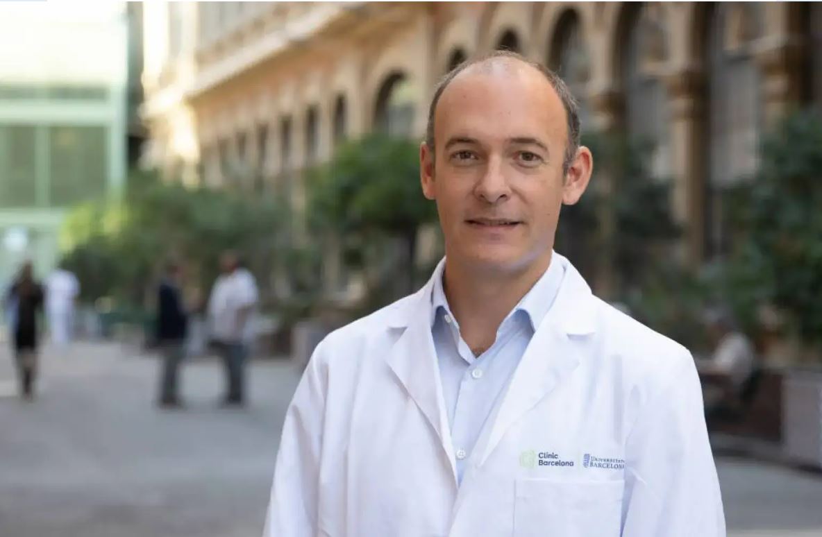 Hospital Clínic (@hospitalclinic) on Twitter photo <a href="/idibaps/">IDIBAPS</a> @prat_aleix <a href="/DFCI_BreastOnc/">Dana-Farber’s Breast Oncology Center</a> <a href="/DanaFarber/">Dana-Farber</a> <a href="/OlgaMartnezSez1/">Olga Martínez-Sáez</a> <a href="/fara_bm/">Fara Brasó Maristany</a> <a href="/TomasPascualMD/">Tomás Pascual</a> <a href="/MuozMateu/">Montserrat Muñoz Mateu</a> <a href="/RevealGenomics/">REVEAL GENOMICS</a> <a href="/NatRevClinOncol/">NatureRevClinOncol</a> 🔬 Investigadores del #CLÍNIC - <a href="/idibaps/">IDIBAPS</a> han publicado una revisión sobre los mecanismos de la inhibición dual de HER2, la selección de pacientes y la resistencia en el tratamiento del #cáncer de mama HER2+
➕ Info 👉 i.mtrbio.com/rclvfcgzvh <a href="/idibaps/">IDIBAPS</a> @prat_aleix <a href="/DFCI_BreastOnc/">Dana-Farber’s Breast Oncology Center</a> <a href="/DanaFarber/">Dana-Farber</a> <a href="/OlgaMartnezSez1/">Olga Martínez-Sáez</a> <a href="/fara_bm/">Fara Brasó Maristany</a> <a href="/TomasPascualMD/">Tomás Pascual</a> <a href="/MuozMateu/">Montserrat Muñoz Mateu</a> <a href="/RevealGenomics/">REVEAL GENOMICS</a> <a href="/NatRevClinOncol/">NatureRevClinOncol</a> 🔬 Investigadores del #CLÍNIC - <a href="/idibaps/">IDIBAPS</a> han publicado una revisión sobre los mecanismos de la inhibición dual de HER2, la selección de pacientes y la resistencia en el tratamiento del #cáncer de mama HER2+
➕ Info 👉 i.mtrbio.com/rclvfcgzvh
