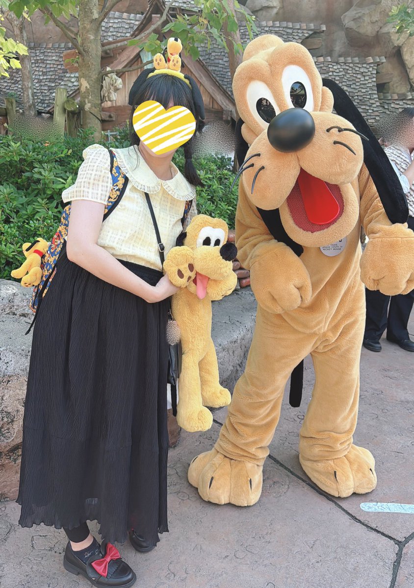Nano_d18's tweet photo. #いい推しの日 
あいにゃん🐈🎀(@airi_0302 )&amp;プルート🐶💛
私にとって人生初の最強で最高の最推しあいにゃん🎀
そしてディズニーキャラで一番大好きなプルちゃん💛
最近あいにゃんにリプあんまりできてないし、ディズニーにも暫く行けなさそうだけど…ずっとずっと大好き！！！💗💕 https://t.co/ChVCdNAlHW