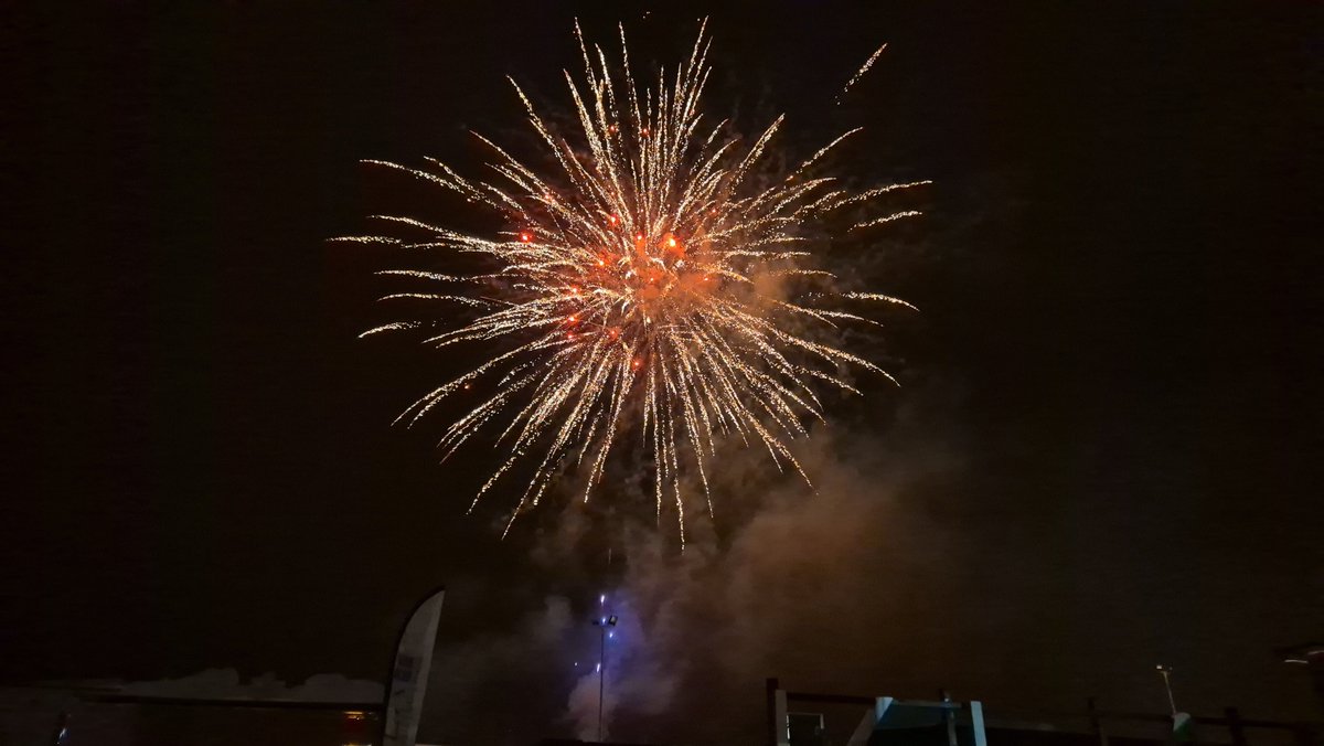 amie_sains89197's tweet photo. What a amazing night it was magical did not fail us at all @DRA_Community @CapitalOfficial #Rodneyparade https://t.co/b66cS09GcQ