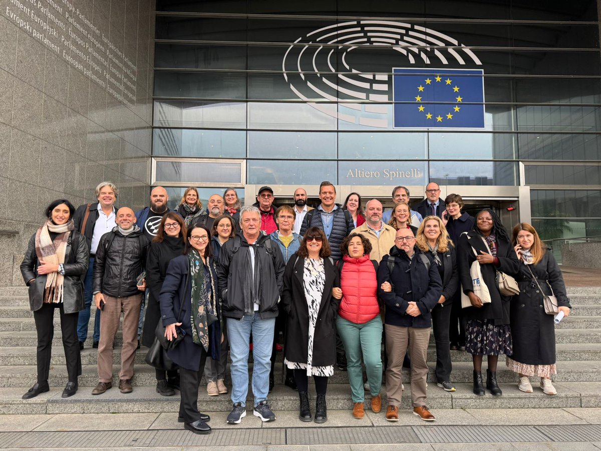 FEANTSA is at the <a href="/Europarl_EN/">European Parliament</a> today!

A representative from each country with FEANTSA members is in Brussels for the next 2 days.

Currently, we’re meeting with MEPs to discuss how they can be part of the fight against #homelessness.

Thanks to <a href="/MariaOhisalo/">Maria Ohisalo</a> for hosting us!