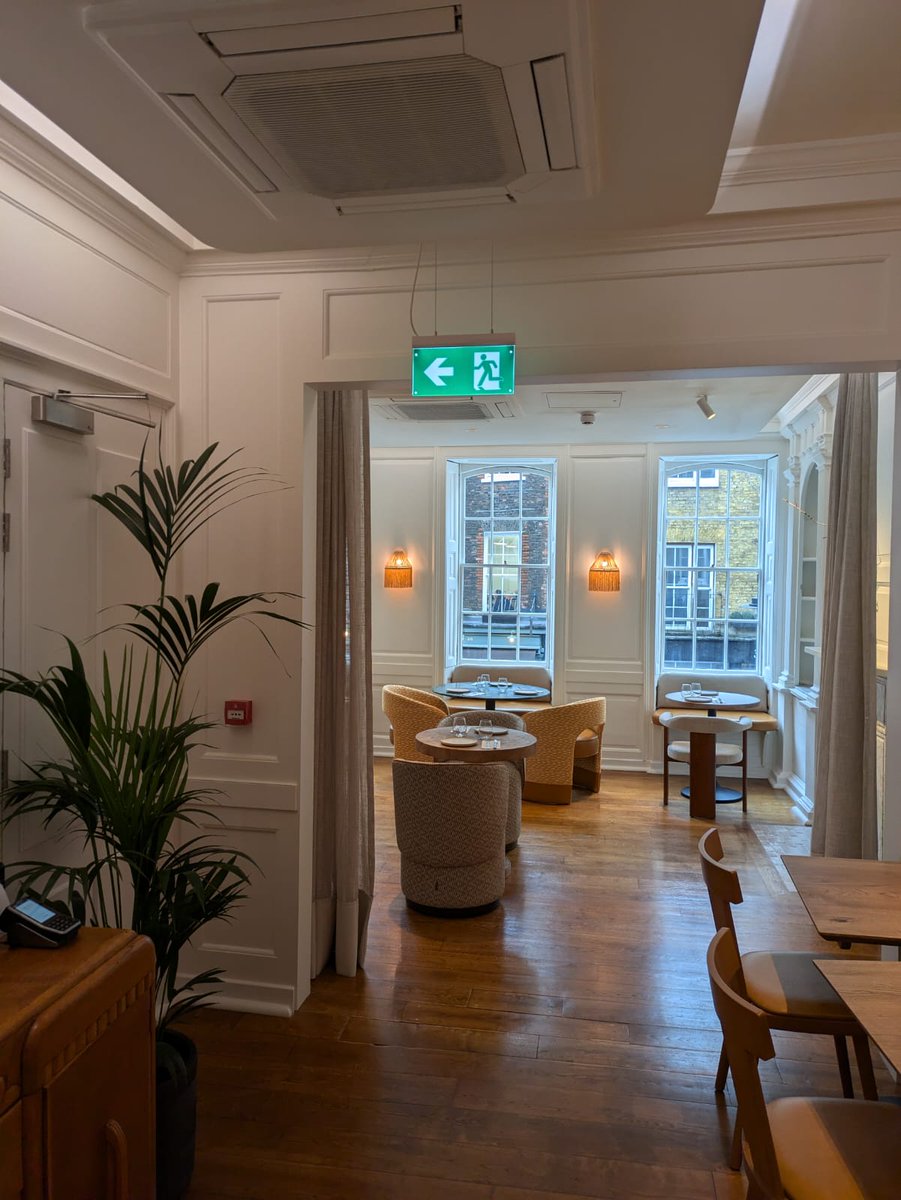 Fresson_and_Tee's tweet image. Becky Robertson of our office recently complete the FDPM role for a restaurant fit out at 13-15 Tavistock Street, Covent Garden.

#fandt #buildingconsultancy #charteredsurveyors #architects #projectmanagers #refurbishment