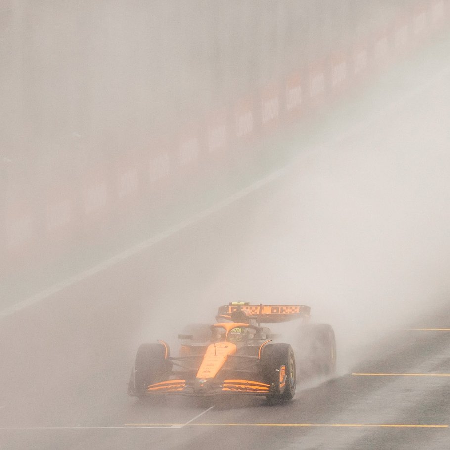 McLarenF1's tweet photo. Yep, it rained in Brazil. 🌧️

#BrazilGP https://t.co/bRiklrlXRF