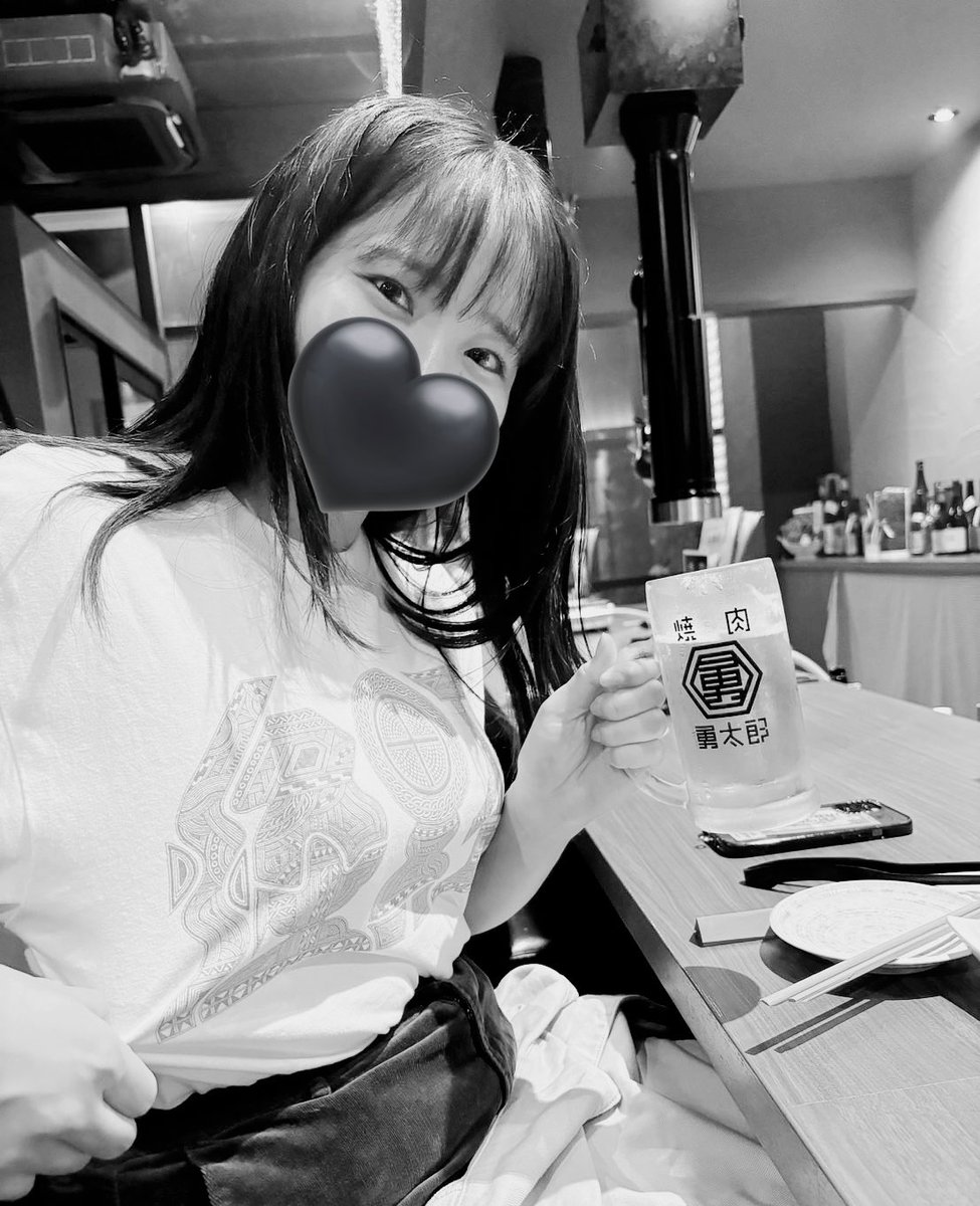 ypoonsMt's tweet photo. ちゃっかりオリTも購入して、写真も撮ってもらって、二次会のビールもいただいて、無事現在は三次会です👏✨

#怪異研 
#沖縄 https://t.co/VVlVQAJv5K