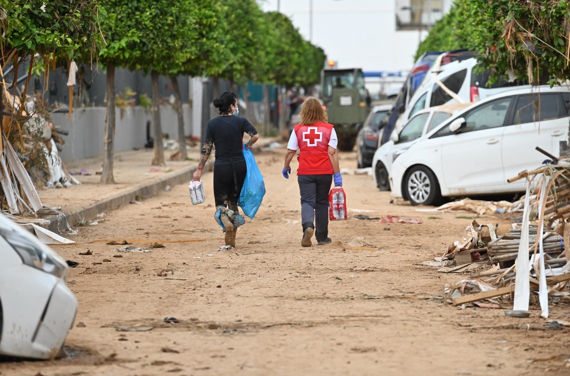 Nos comprometemos ayudar a la población afectada en la C.Valenciana como lo seguimos haciendo en La Palma, con más de 22.500 intervenciones que han marcado la diferencia: ayudas económicas, formación y acompañamiento al empleo en sectores claves para la recuperación económica.