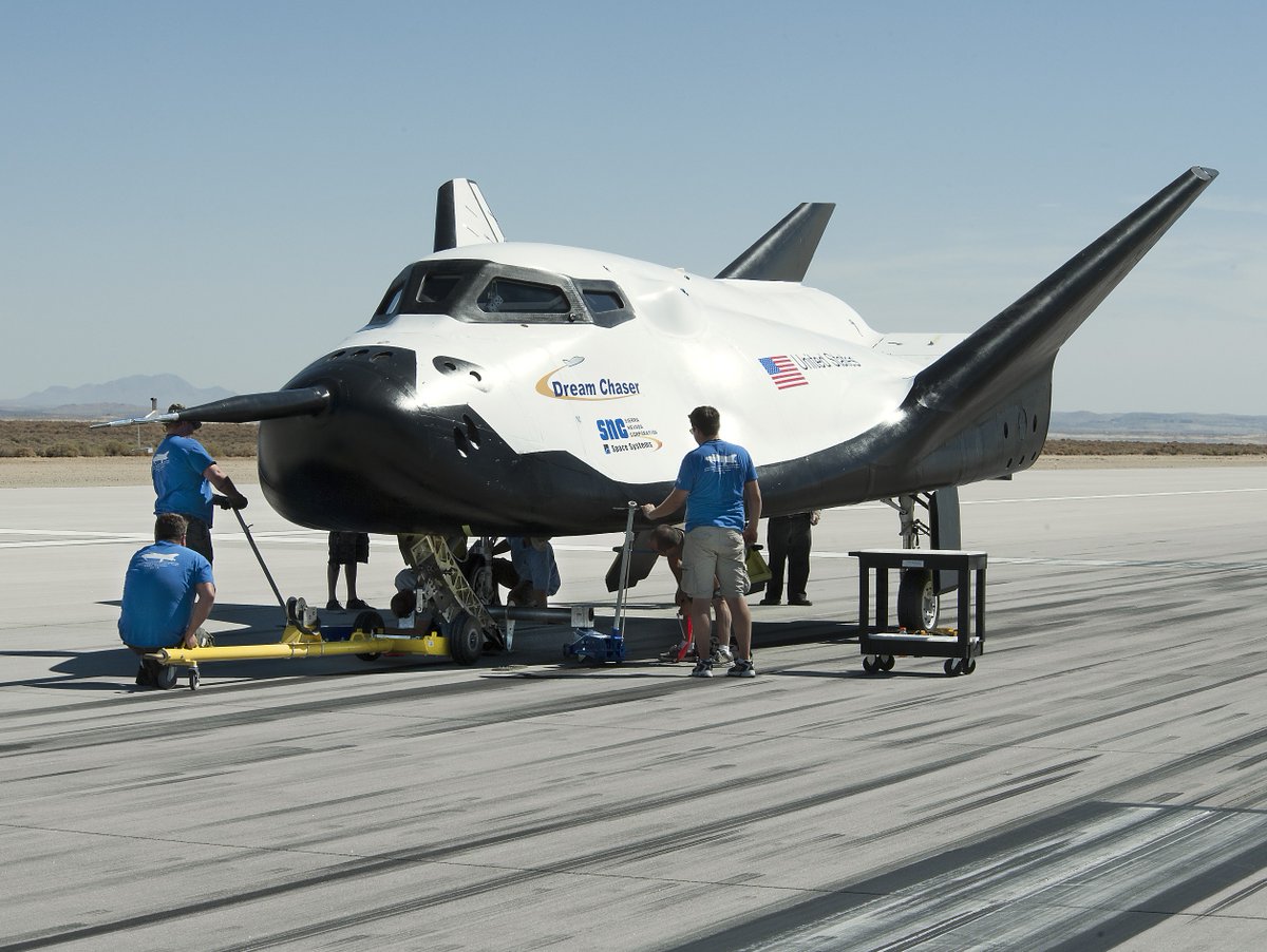 Cmdr_Hadfield's tweet image. This new spaceplane is about 6 months from launch. It's called Dream Chaser, to take people &amp;amp; cargo to/from the Space Station, landing on a runway. 
details: tinyurl.com/9aaz6an7 @SierraSpaceCo