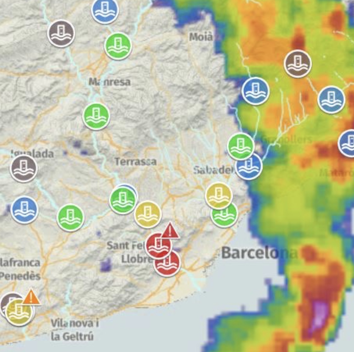 aigua_cat's tweet photo. Avís de risc hidrològic a la conca del EL LLOBREGAT. Superació del llindar de Perill a Sant Vicenç dels Horts (659 m3/s d’aforament). Màxima precaució. Eviteu les lleres, guals, i altres zones inundades. Seguiu les recomanacions d’autoprotecció de Protecció Civil. https://t.co/TqVyCNTZDp