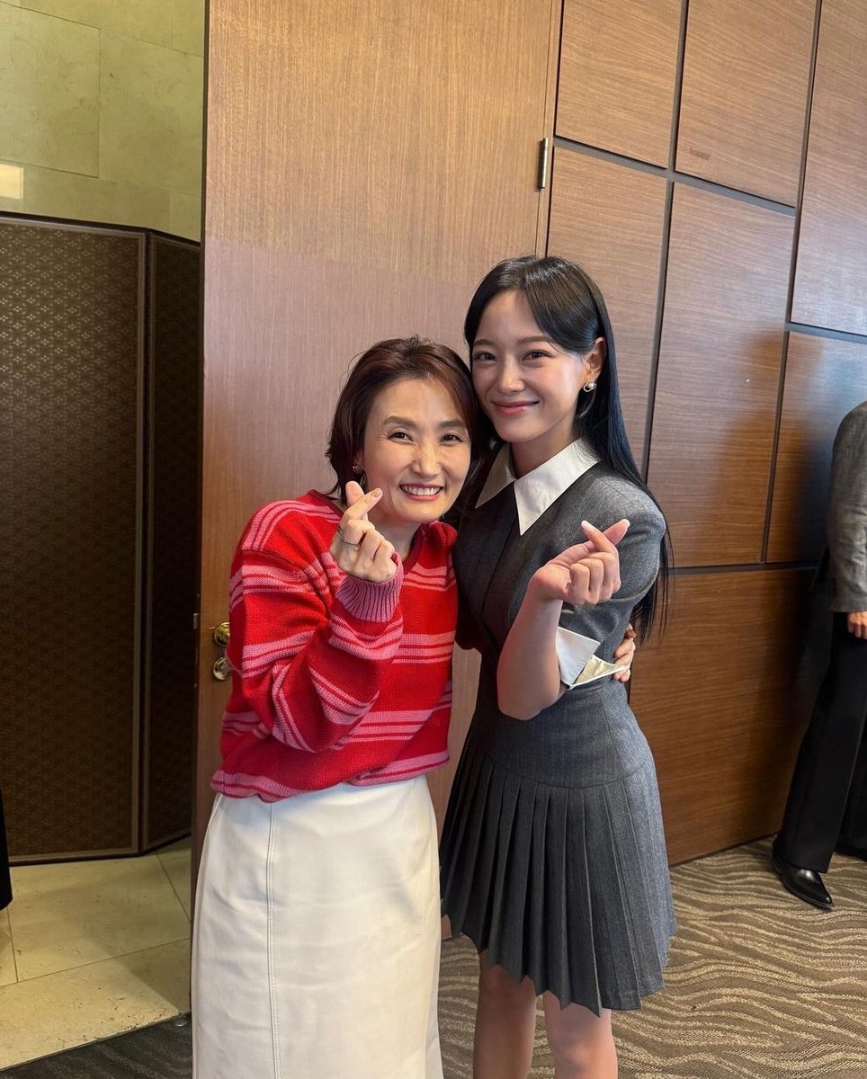 hourlysejeong's tweet photo. https://t.co/4U890wCN3X