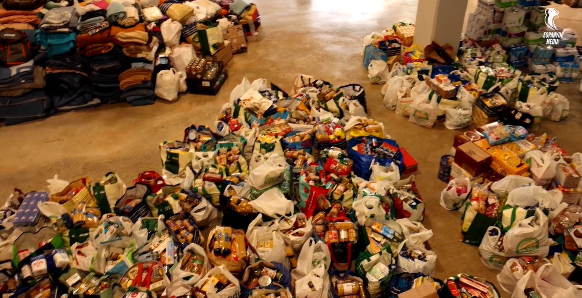 👏‼️ El <a href="/RCDEspanyol/">RCD Espanyol de Barcelona</a> envía 70 toneladas de material y alimentos para los afectados por la DANA en la Comunidad Valenciana

🚛🏟️ Estos 4 trailers que salen desde Barcelona es todo lo que se ha donado en el RCDE Stadium