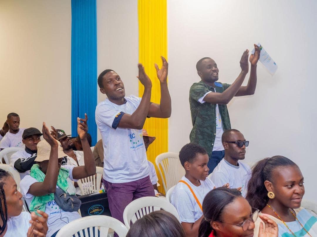 NzigouAnges's tweet image. est non seulement possible, mais en marche. Vous avez démontré que le changement ne s’achète pas – il se construit, avec foi et dévouement. Merci de croire en cette vision et de nous donner l’espoir d’un Gabon renouvelé.

Avec toute ma gratitude,

Merci à tous et Merci pour Tout