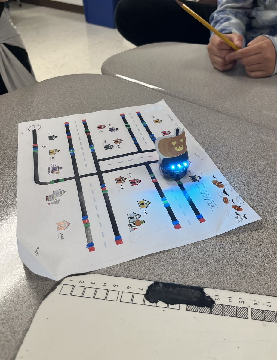 KNovITC's tweet photo. Trick or treat! 👻 3rd grade used their multiplication skills to help @Ozobot collect the most candy 🍬 https://t.co/Q0VwfIcg5k