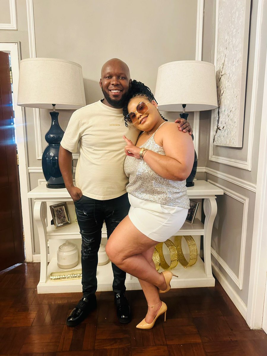 Mbudumar's tweet image. my favourite part about friendship is watching my friends grow. just seeing the things we used to speak about being their current reality.