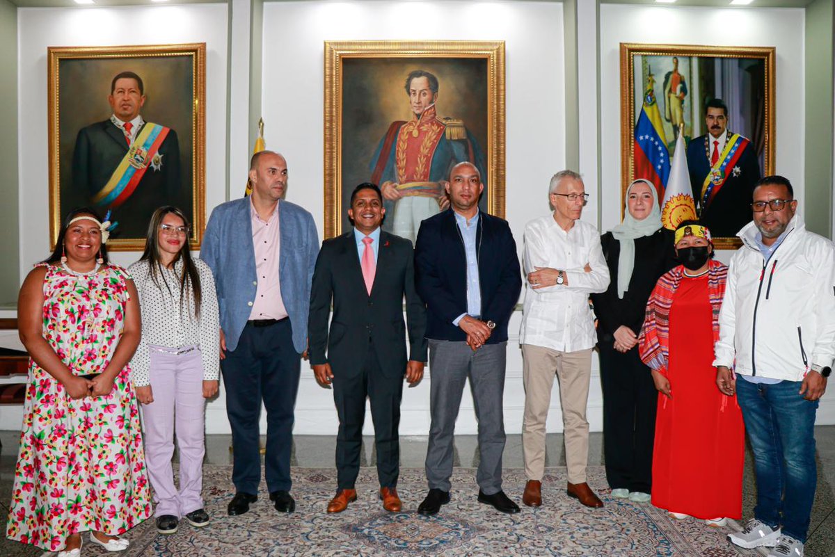 #04Nov || Los diputados de la AN recibieron, este fin de semana, a más de 150 parlamentarios de los países que participarán en el Foro Mundial contra el Fascismo, Neofascismo y otras Expresiones Similares.