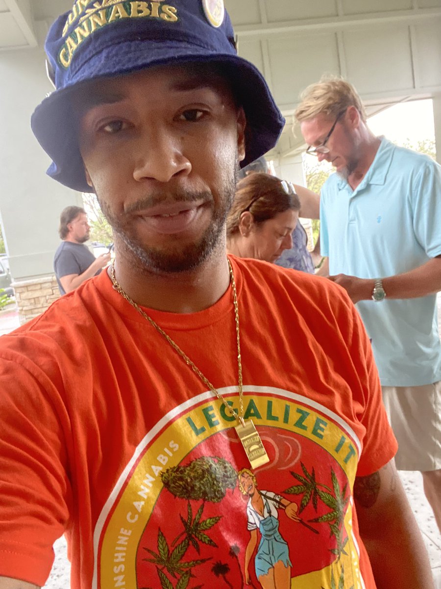 DreadG5's tweet image. I made sure I got out early to go VOTE 🫡💯 Vote #YesOn3 ✅ let’s pass A3 in Florida 🚨💪🏽 

#NothingButDaTruth #DreadG5 #SunshineFam #FloridaCannabis #CannabisReform #VoteYesOn3 #FLVoters #CannabisCommunity #CannabisLegalization
#CannabisForFL #FloridaVotes #EndProhibition