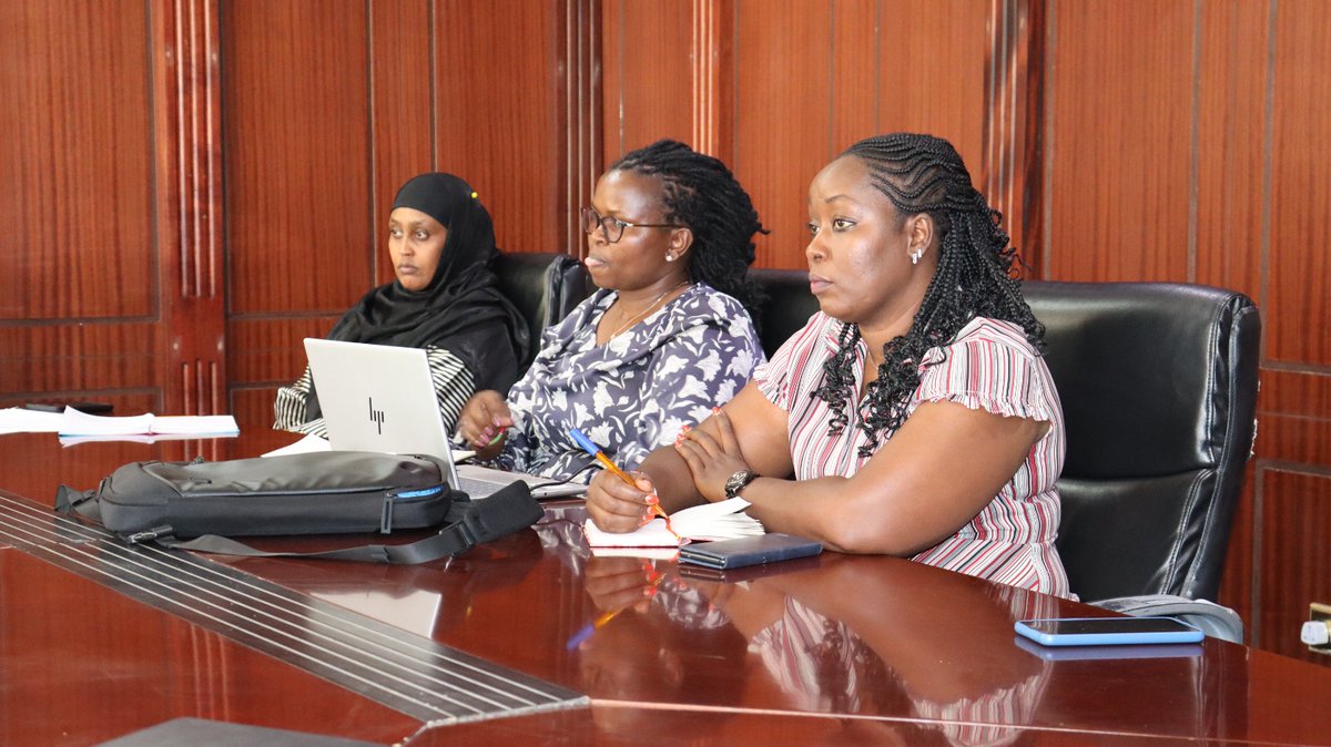 CoB_Kenya's tweet photo. The OCoB team has today kickstarted the M&amp;E execise in Narok County. The team led by @newtonelvis paid a courtesy call to the Clerk of the Narok County Assembly and the Executive to delibarate issues on Management and Administration of OSR, Wage bill and  Pending Bills. 
#Budget https://t.co/9gXlGUoKD2