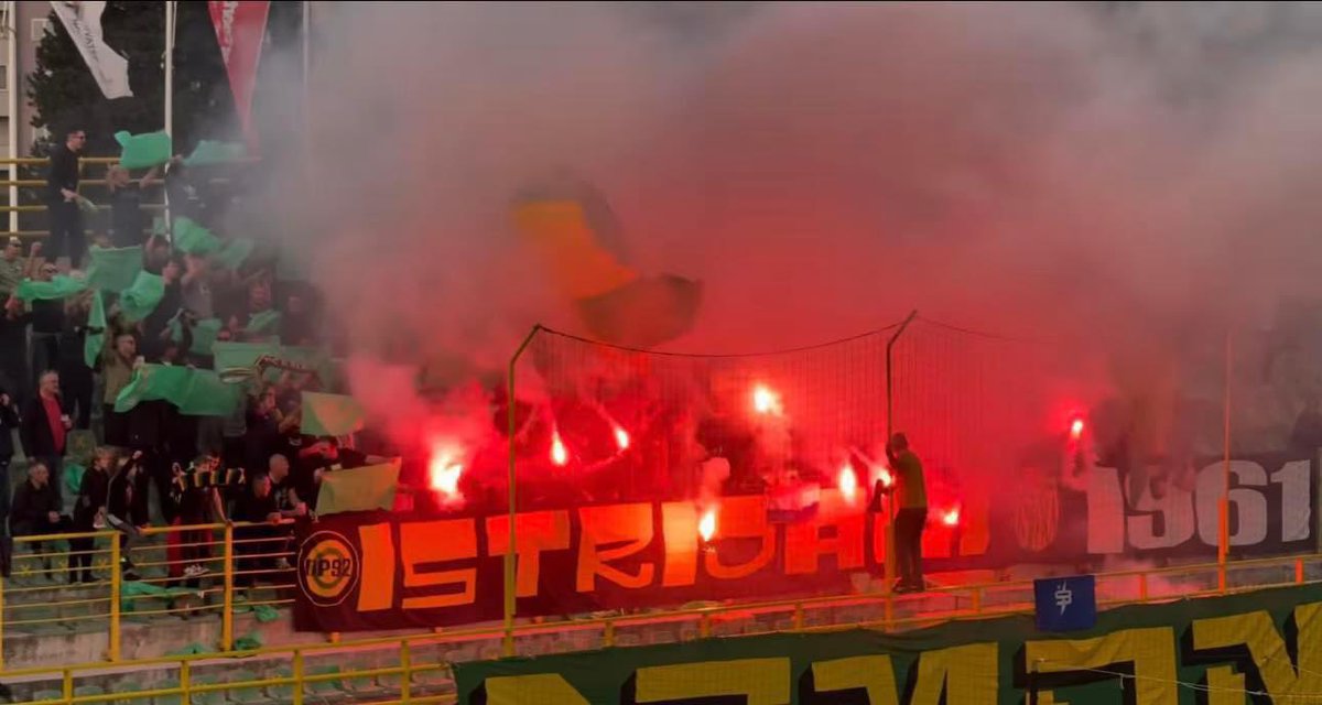 ultras1899_'s tweet photo. Istra - Rijeka #ultras #DemoniPula #DP92 #Istra #Pula (03.11.24) https://t.co/zDpWF3SxSm