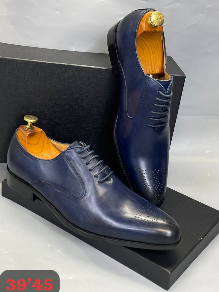 DIAMONDSLook2's tweet image. Élégant lundi aimable clientèle .
Douala makepe 
Livraison et expédition possible