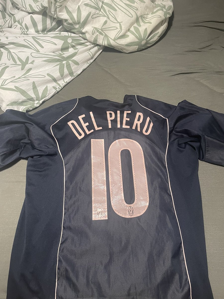 footixbarcafcgb's tweet image. Merci à @footdimanche @AfterRMC à mes copains de la libre antennes @nicolas_vilas @tgiangrande vous êtes des tigres