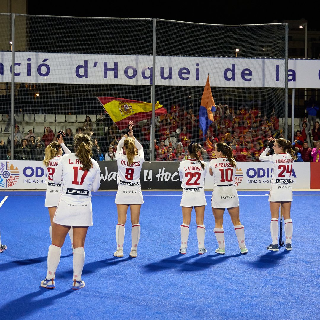 rfe_hockey's tweet photo. Fuerza, Valencia ❤️‍🩹

Valencia ha dado mucho por el hockey. Ahora toca que el hockey se lo devuelva.

👉 Info sobre donaciones a Banco de Alimentos y Cruz roja deslizando en el post.

#HockeyEspaña https://t.co/ptiOKW2NGW