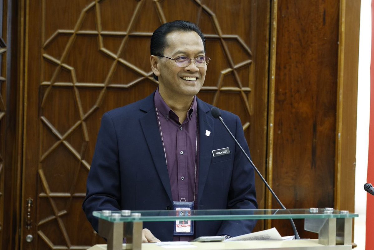 ukm_my's tweet photo. Universiti Kebangsaan Malaysia (UKM) telah menandatangani memorandum perjanjian (MoA) dengan Japan Advance Institute Of Science and Technology (JAIST) dan memorandum persefahaman (MoU) dengan Yayasan Digital Malaysia (YDM). 

Berita di https://t.co/jCJHpqJ8TZ

#UKM 
#UKMSharing https://t.co/jJZwypJgUp