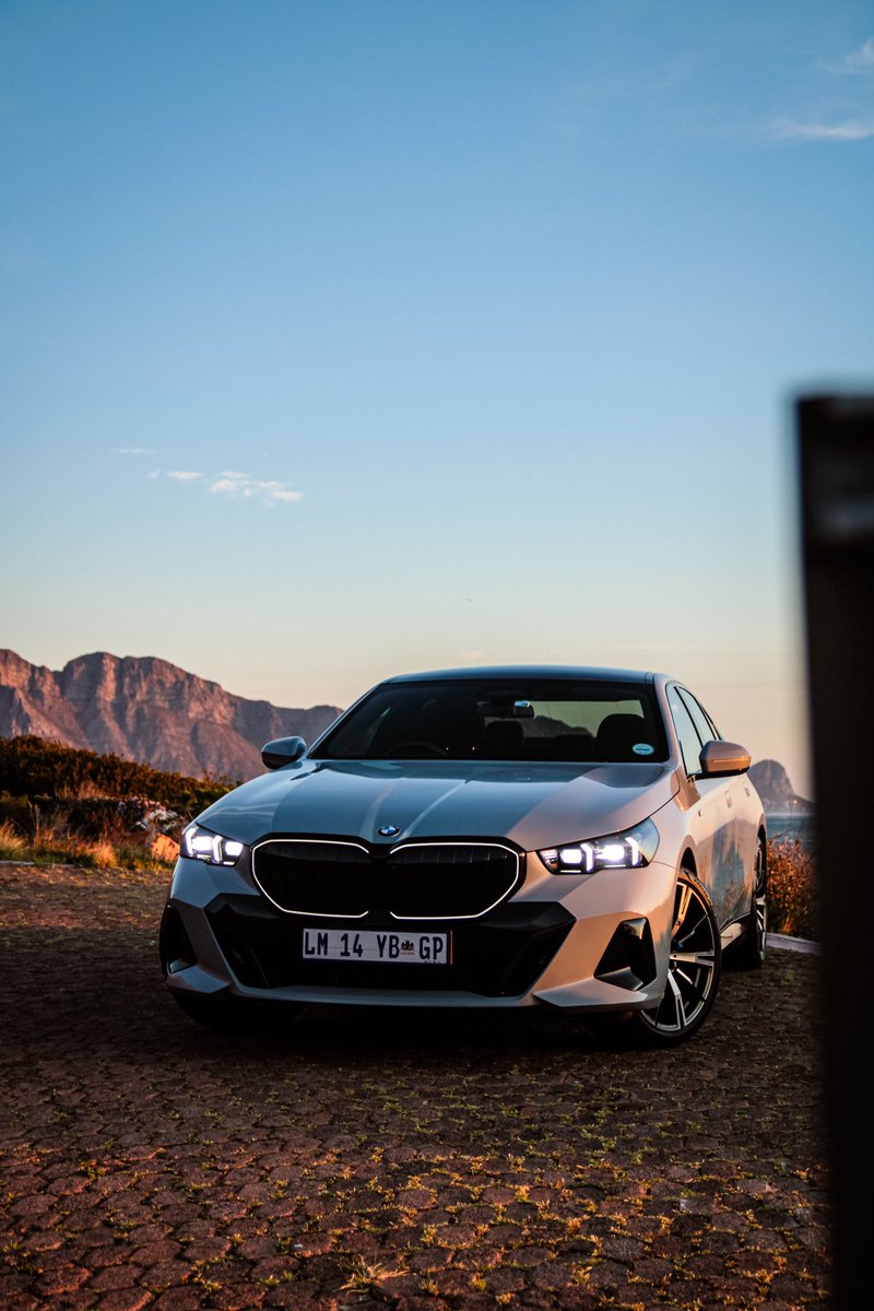_jasonlottering's tweet photo. Meet "The New 5"! 2024 BMW 520d M Sport (G60) is pure luxury on wheels!

145kW/400Nm
2.0L turbocharged diesel, mild-hybrid tech
0-100kph in 7.3s!
5.6L/100km (1270km full tank)
520L trunk space
R21,428 P/M

@BMW_SA 
#BMWLuxury #TheNew5 #520dMSport #G60 #LuxuryOnWheels #CarReview https://t.co/1923w1lpqw