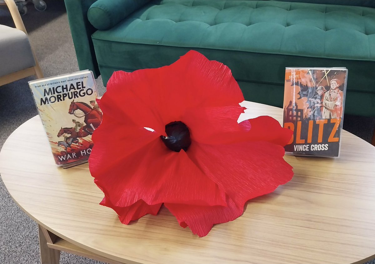 PATKingsSchool's tweet photo. What a beautiful start to the new term! ♥️ Well done Zachary for being the first student to hand in a #Remembrance poppy. Remember to drop yours off in the LRC with Mrs Walker. #RemembranceDay2024 @PoppyLegion https://t.co/Ji8e1MsUGz
